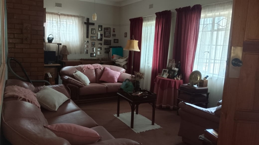 3 Bedroom Property for Sale in Ellaton North West